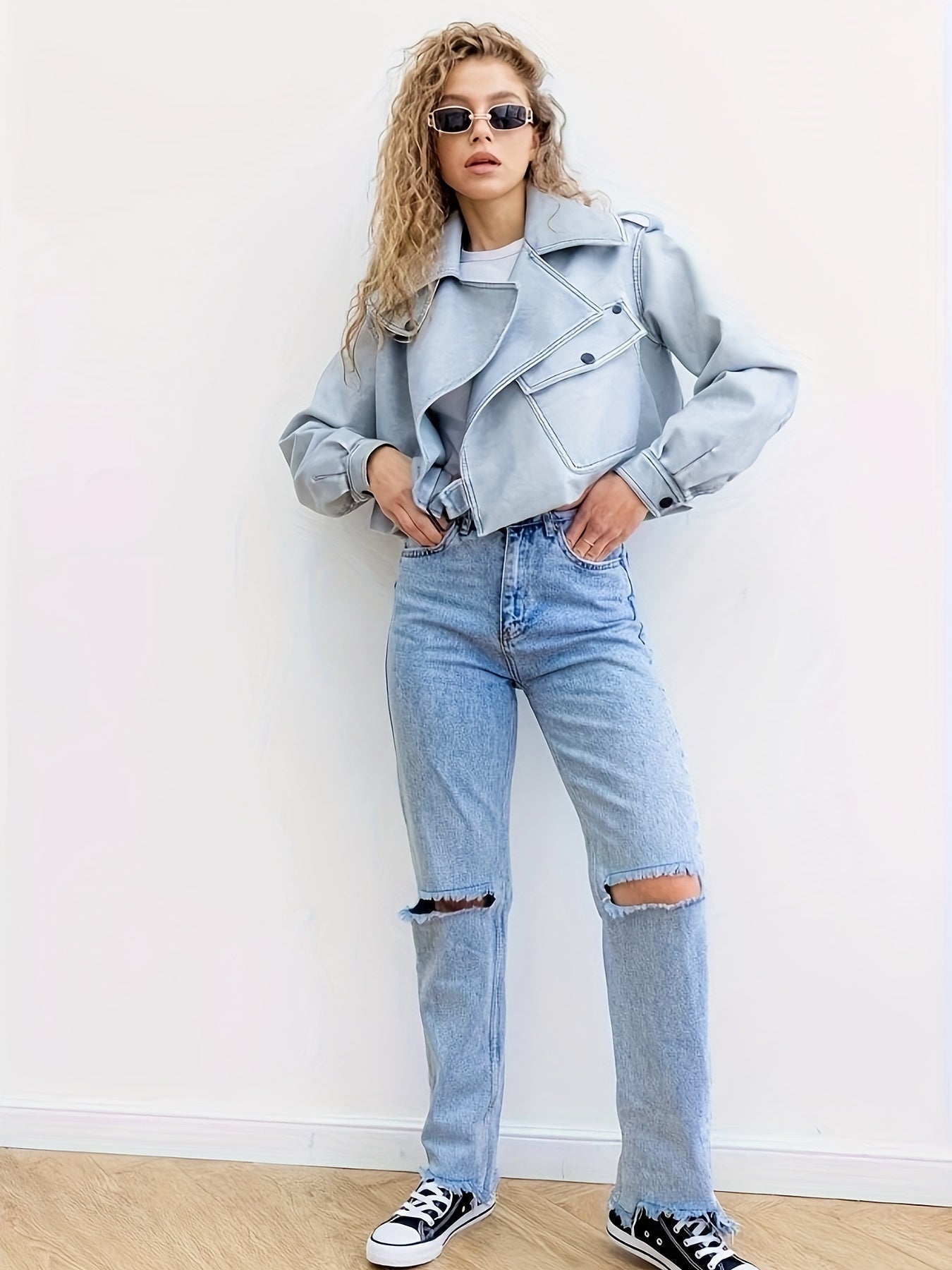 Stylish Jacket Featuring Flap Pockets